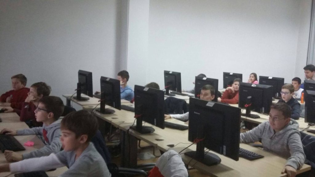 Kids learning at eSkills initiative