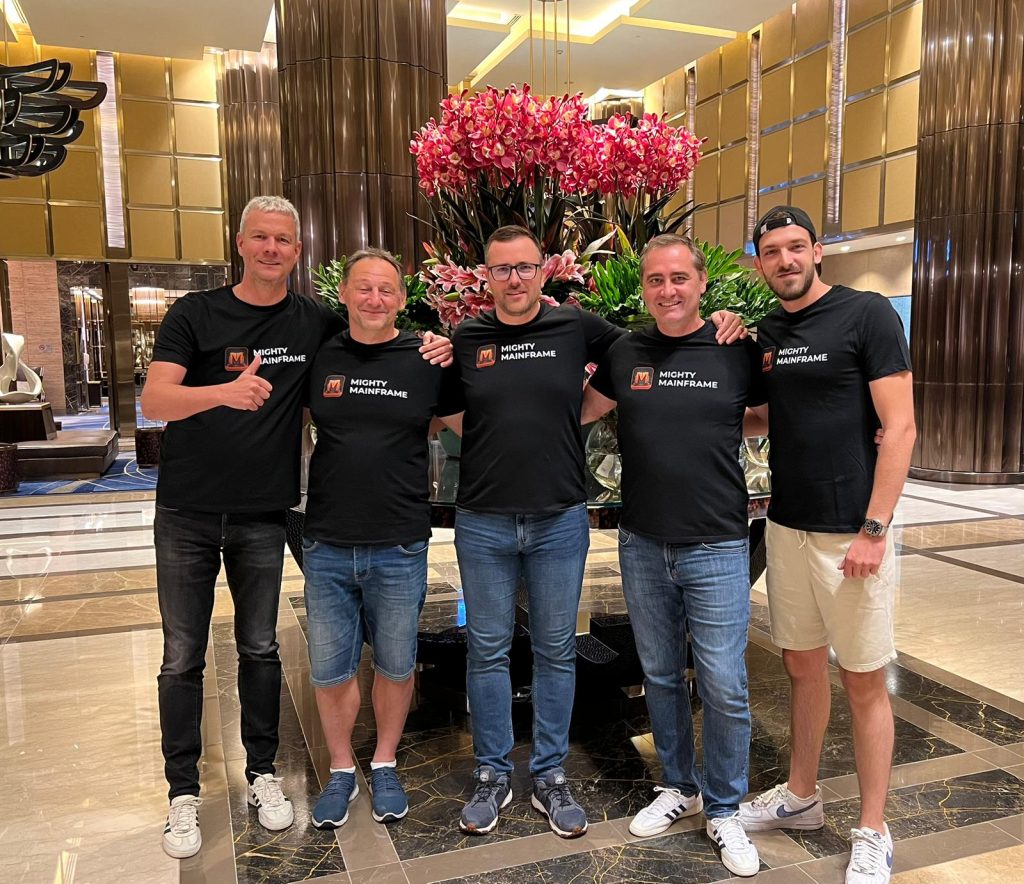 CROZ?s mainframe team after a succesfull project in Asia.